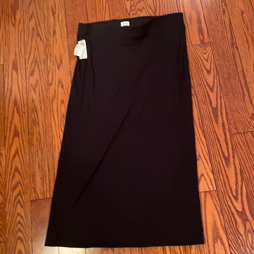 Aritzia- Ribbed pencil skirt brand Wilfred